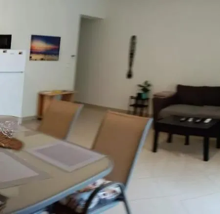 By The - Nei Epivates Apartment *