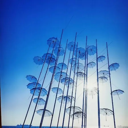 By The - Nei Epivates 公寓 *